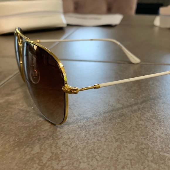 Aviators - Picture 3 of 3